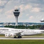 Ed - Force - One / Boeing 747-400 von Iron Maiden bei der Landung am Flughafen München