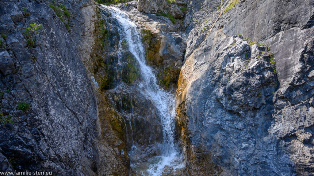 Schronbach Wasserfall beim Slyvenstein Speichersee in der Nähe von Lenggries