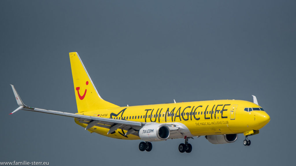 Boeing B737-8K5 TUI fly "TUI Magic Life" Livery