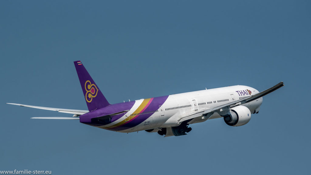 Boeing B777-3D7(ER) Thai Airways