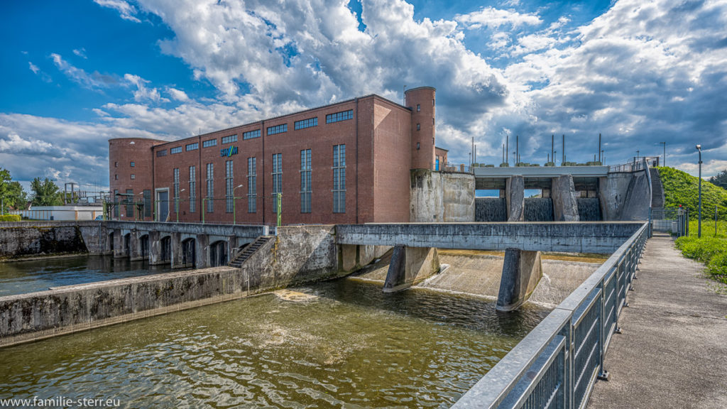 Wasserkraftwerk Uppenborn 1 und Leerschuss am Mittleren Isar Kanal