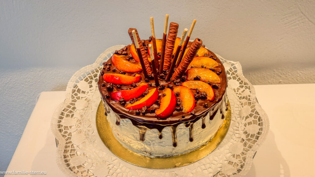 Torte zum 90. Geburtstag von Hans-Freimut