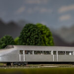 Schienenzeppelin von Märklin im Format H0 vor einer Bergkulisse