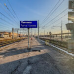 Bahnsteig am Bahnhof Verona an einem frühen Novembermorgen