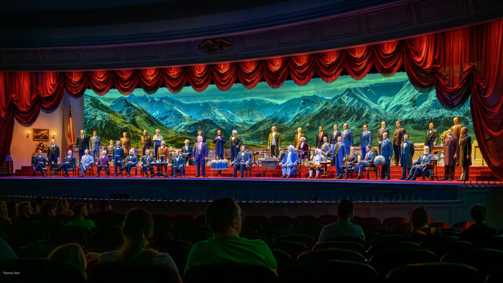 die Hall of Presidents im Januar 2020 im Magic Kingdom / Disney World Florida mit Donald J Trum als aktuellem Präsidenten